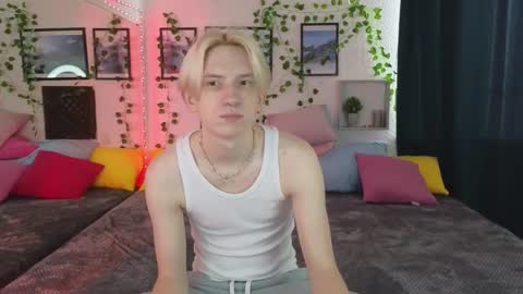 Snapshot of ron_vilsx chatting on 6, 3, 2025 ron vilsx online show from 6, 3, 2025