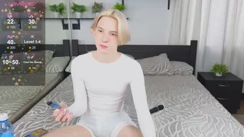 Snapshot of ron_vilsx chatting on 19, 10, 2025 ron vilsx online show from 19, 10, 2025