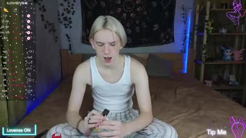 Snapshot of ron_vilsx chatting on 25, 10, 2025 ron vilsx online show from 25, 10, 2025