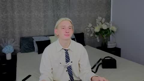 Snapshot of ron_vilsx chatting on 3, 12, 2025 ron vilsx online show from 3, 12, 2025