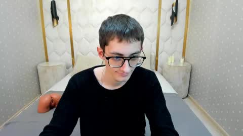 Snapshot of ronbevs chatting on 27, 5, 2026 ronbevs online show from 27, 5, 2026