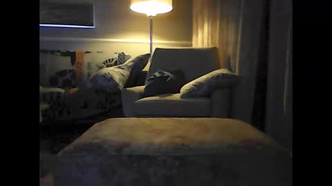 Snapshot of ronvlv chatting on 3, 6, 2026 ronvlv online show from 3, 6, 2026