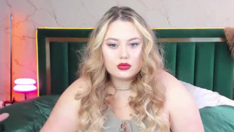 Chloe online show from 19, 11, 2025