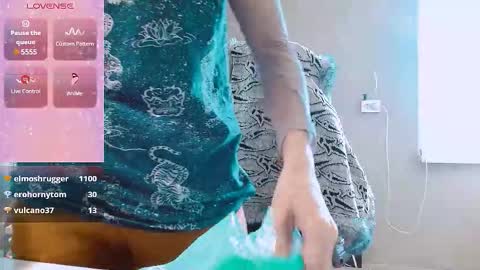 Snapshot of rosa843850 chatting on 14, 11, 2025 rosa843850 online show from 14, 11, 2025