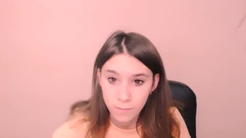 Snapshot of rosalais_ chatting on 24, 10, 2025 Rose online show from 24, 10, 2025