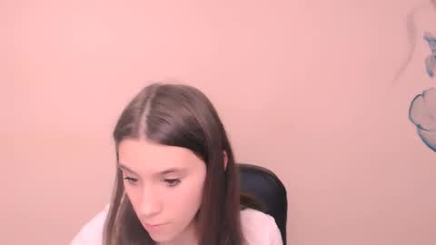 Snapshot of rosalais_ chatting on 30, 10, 2025 Rose online show from 30, 10, 2025