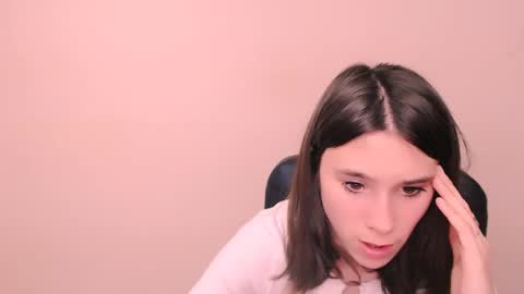 Snapshot of rosalais_ chatting on 31, 10, 2025 Rose online show from 31, 10, 2025