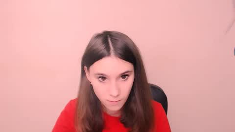 Snapshot of rosalais_ chatting on 4, 11, 2025 Rose online show from 4, 11, 2025