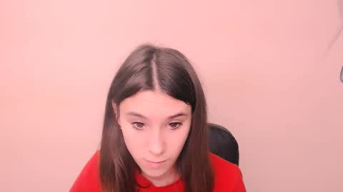 Snapshot of rosalais_ chatting on 13, 11, 2025 Rose online show from 13, 11, 2025