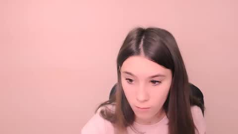 Snapshot of rosalais_ chatting on 25, 11, 2025 Rose online show from 25, 11, 2025