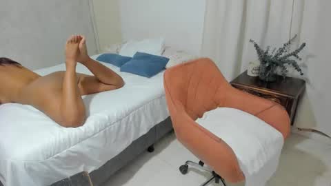 Snapshot of rosaliiaa1 chatting on 17, 2, 2025 Rosalia online show from 17, 2, 2025