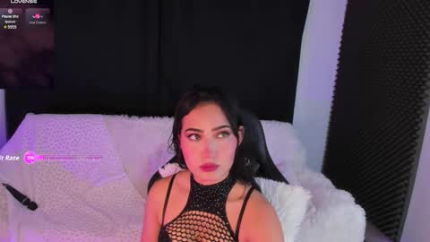 Snapshot of rosario215_ chatting on 3, 11, 2025 Rosario online show from 3, 11, 2025