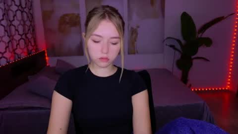 Snapshot of rosarising chatting on 19, 7, 2026 RosaRising online show from 19, 7, 2026