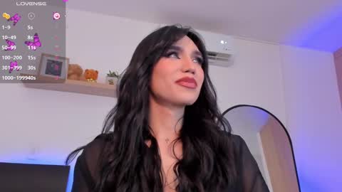 Rose Saenz online show from 1, 2, 2025