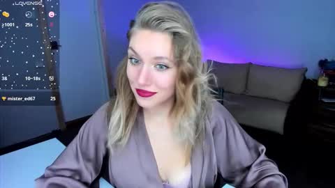 Snapshot of rose_brooks chatting on 4, 12, 2025 Rose but u can call me princess online show from 4, 12, 2025