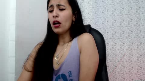 Snapshot of rose_smiley1 chatting on 11, 12, 2024 Rose online show from 11, 12, 2024