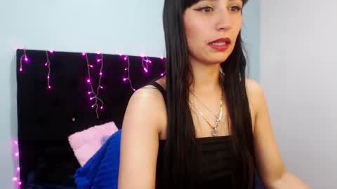 Snapshot of rose_smiley1 chatting on 18, 2, 2025 Rose online show from 18, 2, 2025