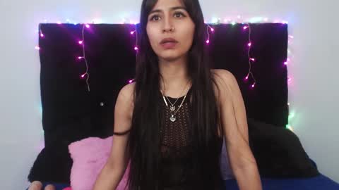 Snapshot of rose_smiley1 chatting on 23, 2, 2025 Rose online show from 23, 2, 2025