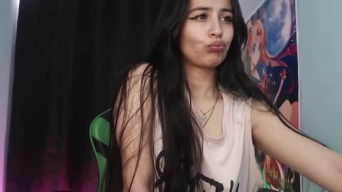 Snapshot of rose_smiley1 chatting on 1, 10, 2025 Rose online show from 1, 10, 2025