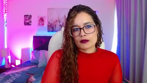 Snapshot of rose_thompson1 chatting on 13, 12, 2025 Rose online show from 13, 12, 2025