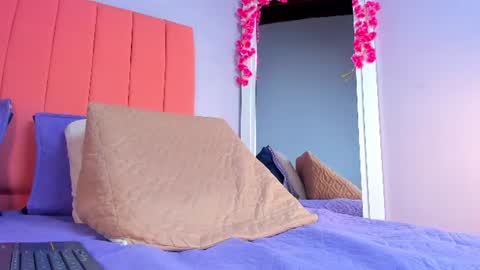 Snapshot of rose_thompson19 chatting on 17, 6, 2026 Rosse online show from 17, 6, 2026