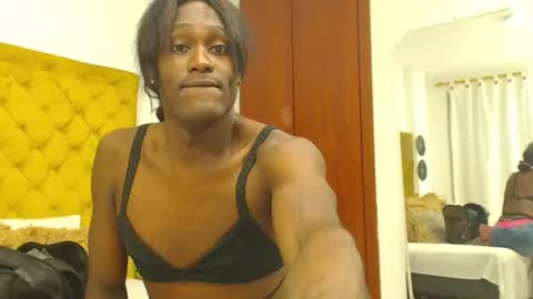 Snapshot of rose_valentiine chatting on 4, 7, 2026 rose_valentiine online show from 4, 7, 2026
