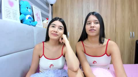 Snapshot of roseandmiah chatting on 15, 7, 2026 Rose y Miah online show from 15, 7, 2026