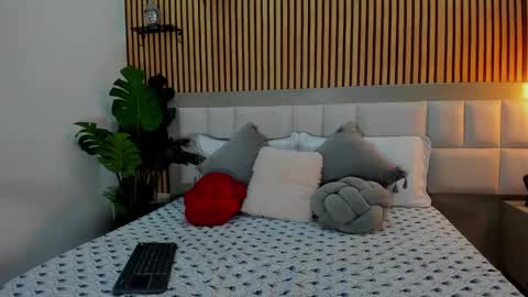 Snapshot of roseaurora chatting on 24, 11, 2025 roseaurora online show from 24, 11, 2025