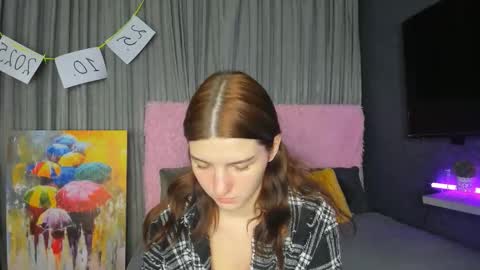 Snapshot of roseblanche2k chatting on 13, 10, 2025 Florin online show from 13, 10, 2025