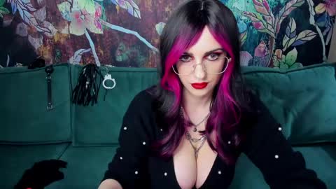 Rosebloom online show from 18, 4, 2026