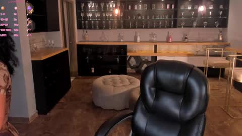 Rose  online show from 19, 2, 2025