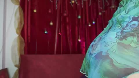 Snapshot of roselinedior chatting on 22, 12, 2025 Lyla OF roselinedior online show from 22, 12, 2025