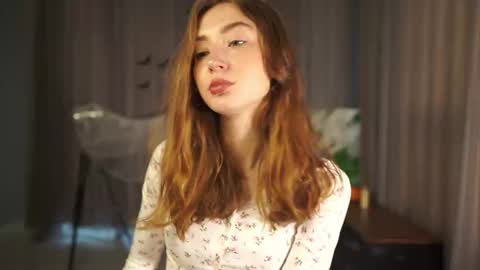 Snapshot of rosellegaeta chatting on 1, 11, 2025 Elsa online show from 1, 11, 2025