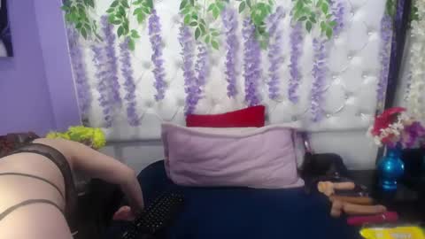 Snapshot of roselyn_arnold chatting on 4, 12, 2024 Julieta online show from 4, 12, 2024