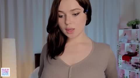 Snapshot of rosemaryleadley chatting on 7, 10, 2025 Graise online show from 7, 10, 2025