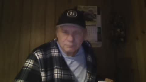 Snapshot of roses2u1958 chatting on 5, 2, 2025 roses2u1958 online show from 5, 2, 2025