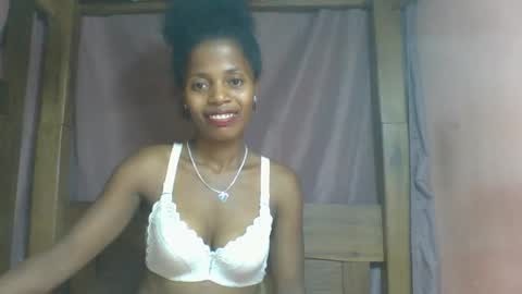 Snapshot of rosiahot1 chatting on 19, 2, 2025 rosia online show from 19, 2, 2025
