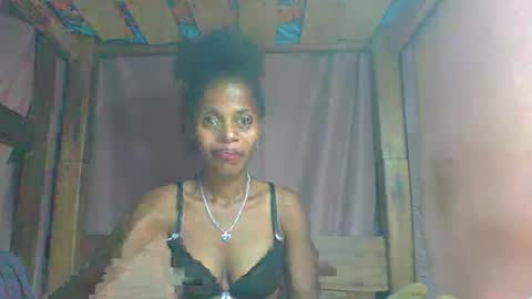 Snapshot of rosiahot1 chatting on 22, 2, 2025 rosia online show from 22, 2, 2025