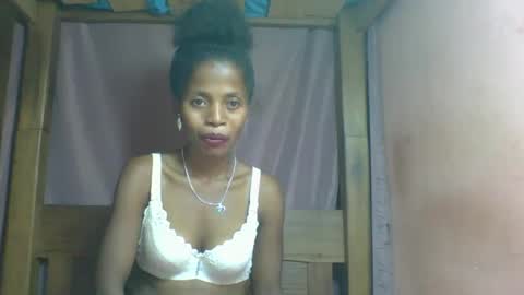 Snapshot of rosiahot1 chatting on 23, 2, 2025 rosia online show from 23, 2, 2025