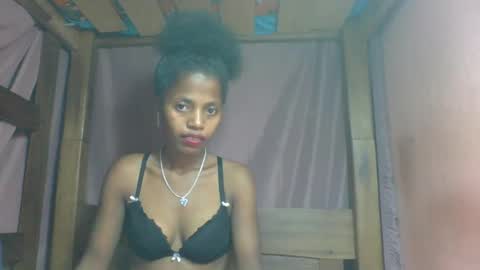 Snapshot of rosiahot1 chatting on 24, 2, 2025 rosia online show from 24, 2, 2025
