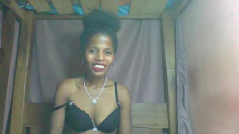 Snapshot of rosiahot1 chatting on 25, 2, 2025 rosia online show from 25, 2, 2025