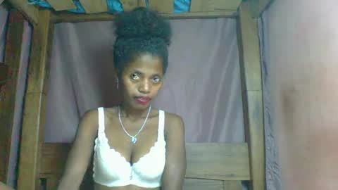 Snapshot of rosiahot1 chatting on 27, 2, 2025 rosia online show from 27, 2, 2025