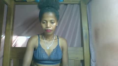 Snapshot of rosiahot1 chatting on 2, 3, 2025 rosia online show from 2, 3, 2025