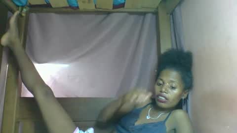 Snapshot of rosiahot1 chatting on 4, 3, 2025 rosia online show from 4, 3, 2025