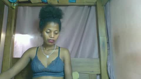 Snapshot of rosiahot1 chatting on 4, 3, 2025 rosia online show from 4, 3, 2025