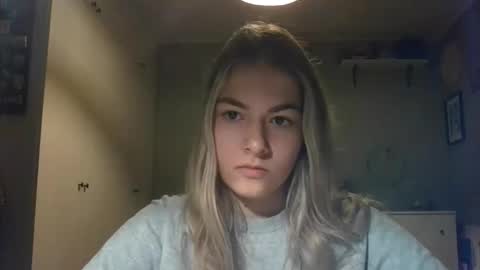 Snapshot of rosie_june chatting on 10, 12, 2024 Rosie online show from 10, 12, 2024