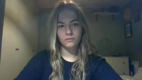 Snapshot of rosie_june chatting on 13, 12, 2024 Rosie online show from 13, 12, 2024