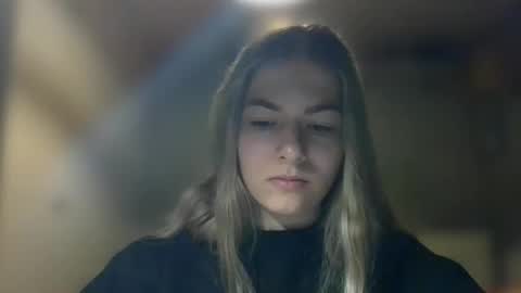 Snapshot of rosie_june chatting on 30, 12, 2024 Rosie online show from 30, 12, 2024