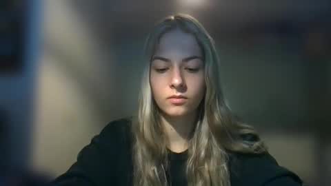 Snapshot of rosie_june chatting on 21, 2, 2025 Rosie online show from 21, 2, 2025