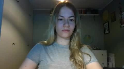 Snapshot of rosie_june chatting on 15, 9, 2025 Rosie online show from 15, 9, 2025